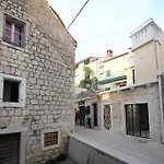 Kalalarga In The Center Of The Town With Free Parking Сasa de vacaciones