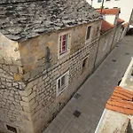 Сasa de vacaciones Kalalarga In The Center Of The Town With Free Parking *