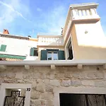 Kalalarga In The Center Of The Town With Free Parking Сasa de vacaciones