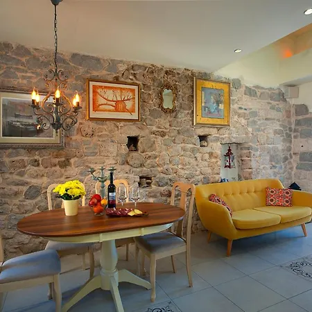 Kalalarga In The Center Of The Town With Free Parking 펜션 *