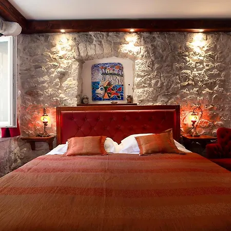 Kalalarga In The Center Of The Town With Free Parking Макарска