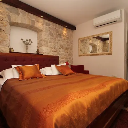 Luxury Villa Kalalarga In The Center Of The Town *