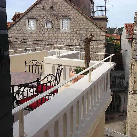 Semesterbostad Kalalarga In The Center Of The Town With Free Parking Makarska